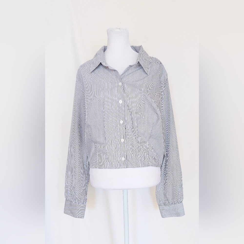 Wildflower Apparel Long Sleeve Cropped Button Down Shirt Black White Stripe XL